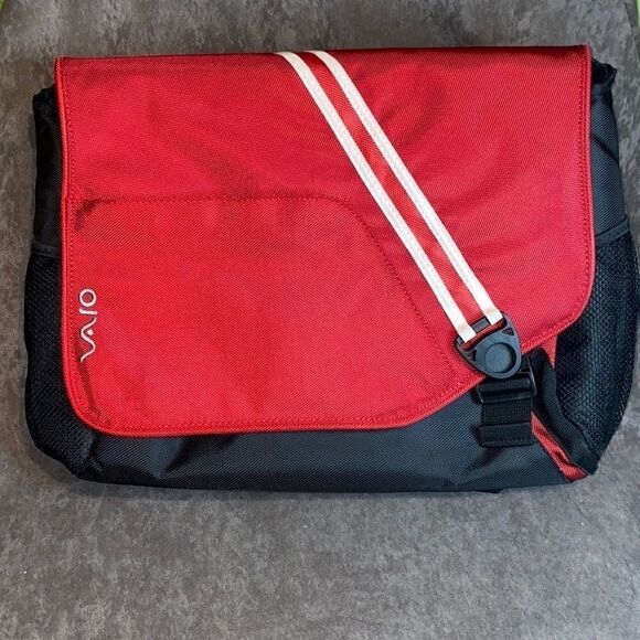 Vaio laptop crossbody bag  - Picture 1 of 8